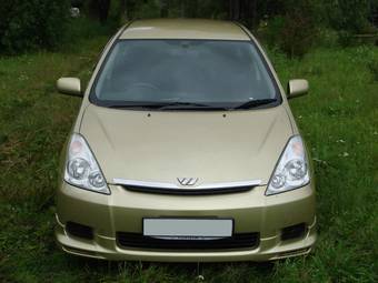 2003 Toyota Wish Pictures