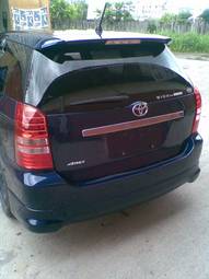 2003 Toyota Wish Photos
