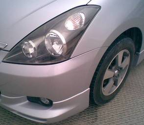 2003 Toyota Wish Pictures