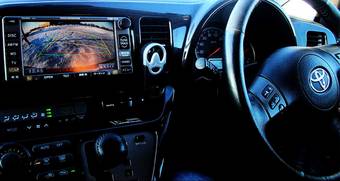 2003 Toyota Wish Photos