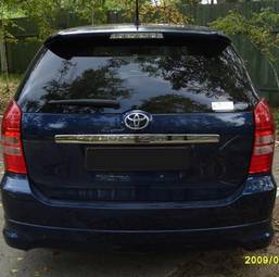 2003 Toyota Wish Pictures