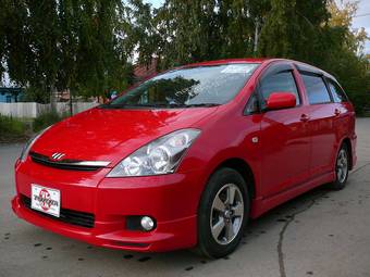 2003 Toyota Wish Pictures