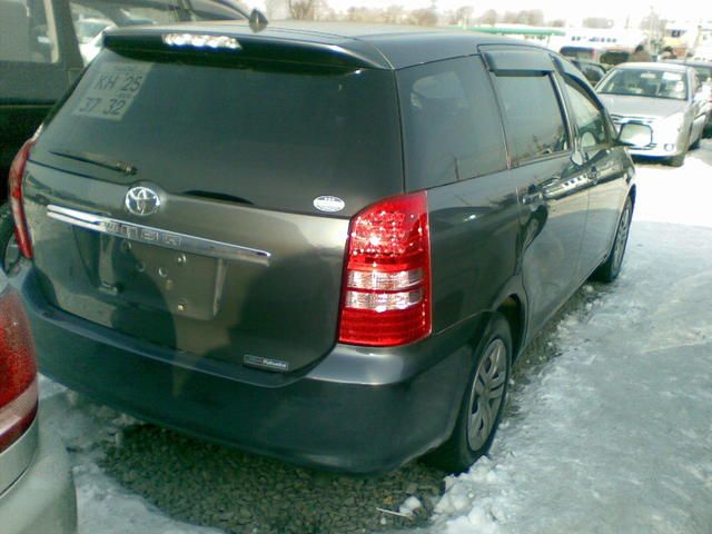 2004 Toyota Wish