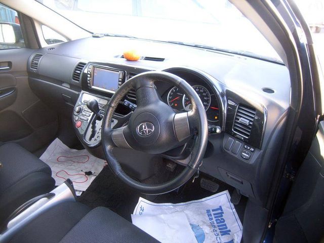 2004 Toyota Wish