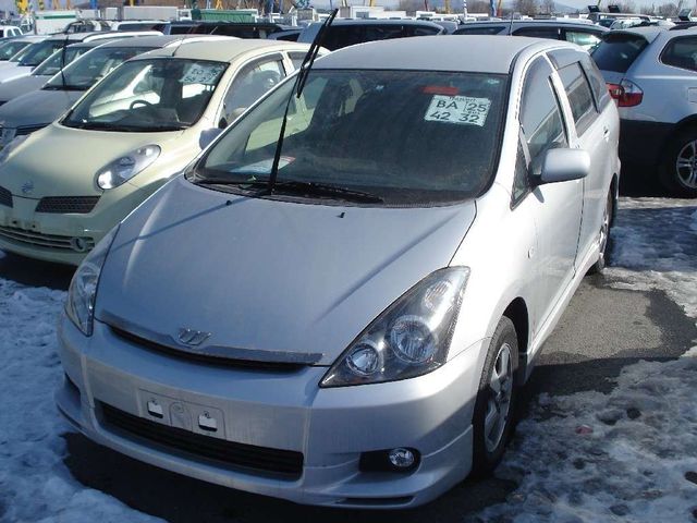 2004 Toyota Wish