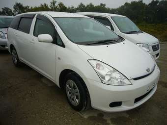2004 Toyota Wish