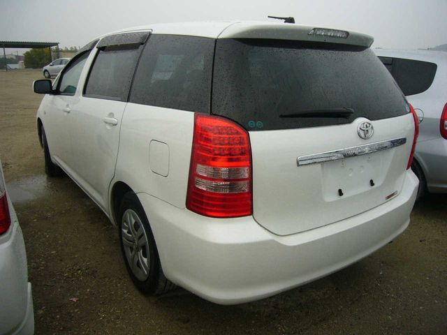 2004 Toyota Wish