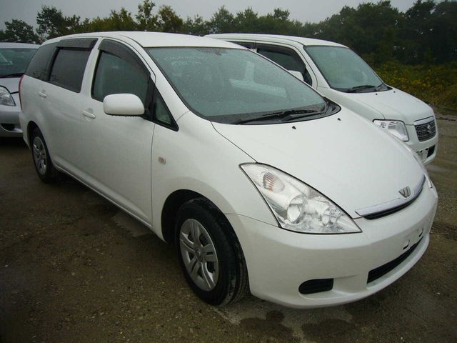 2004 Toyota Wish