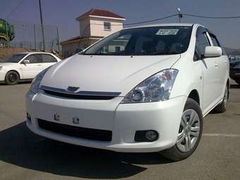 2004 Toyota Wish