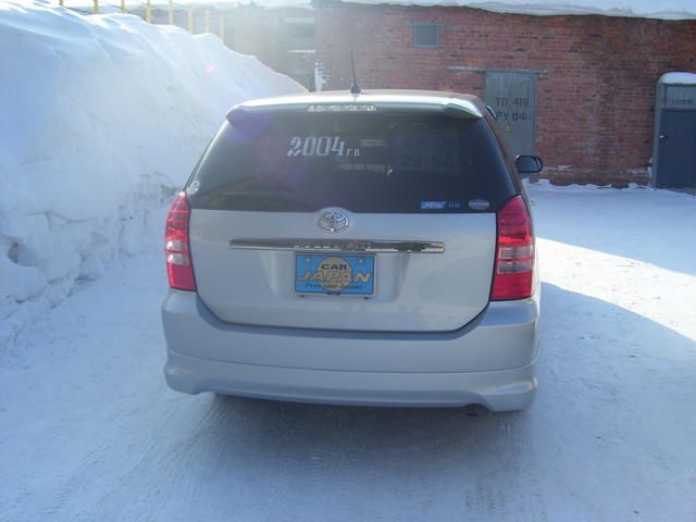 2004 Toyota Wish