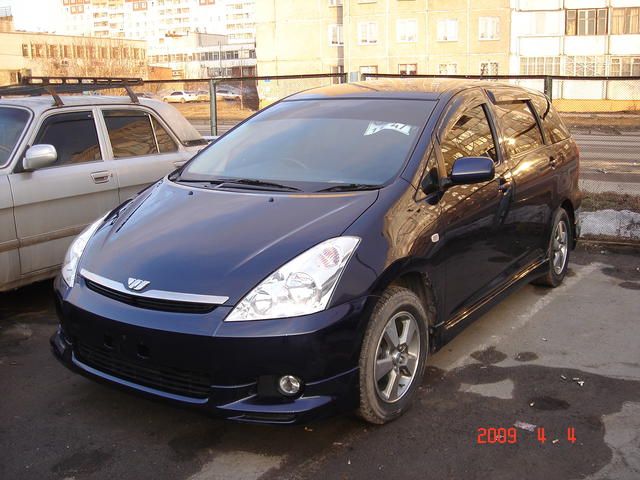 2004 Toyota Wish