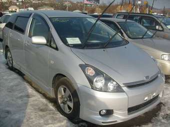 2004 Toyota Wish