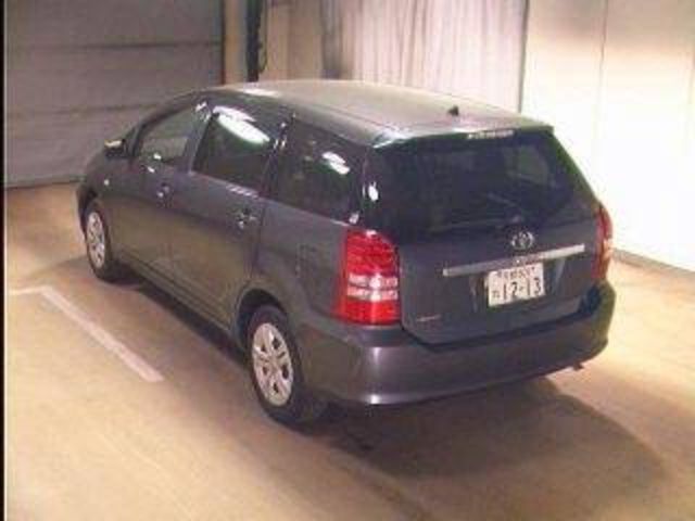 2004 Toyota Wish