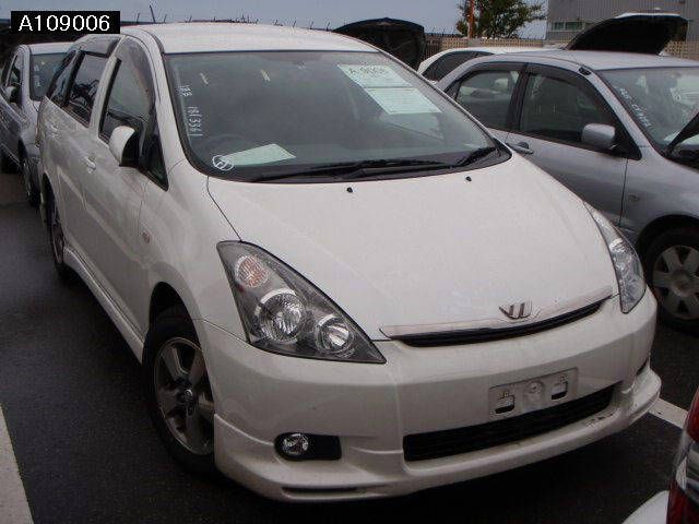 2004 Toyota Wish