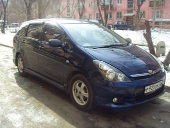 2004 Toyota Wish