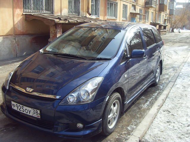 2004 Toyota Wish