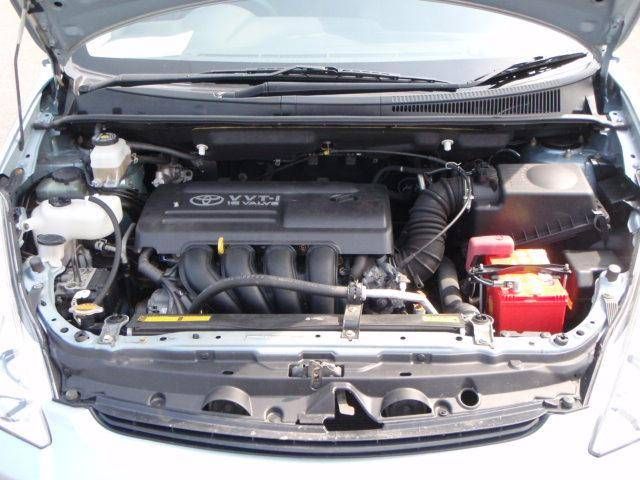 2004 Toyota Wish