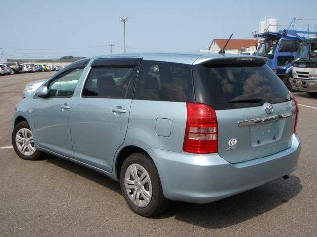 2004 Toyota Wish