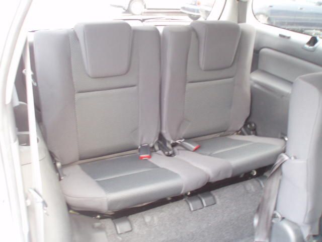 2004 Toyota Wish