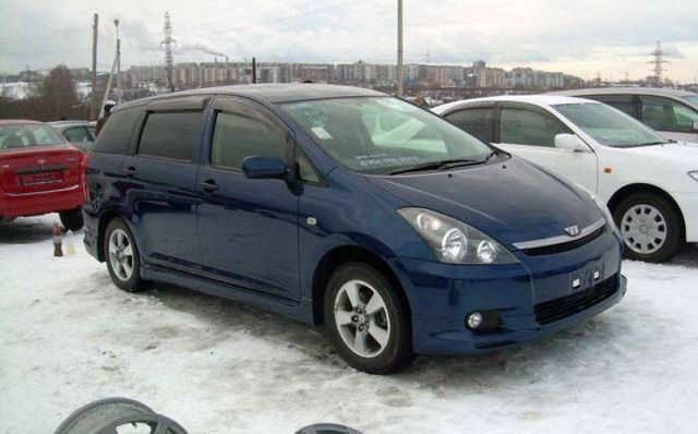 2004 Toyota Wish