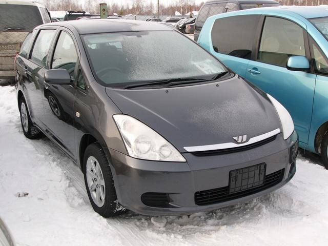 2004 Toyota Wish