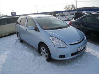 2004 Toyota Wish