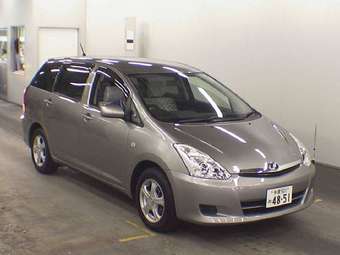 2004 Toyota Wish