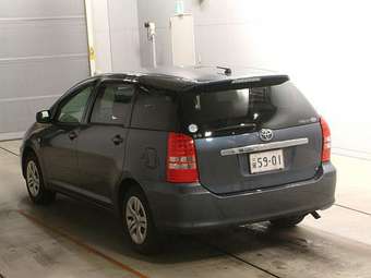 2004 Toyota Wish Pictures