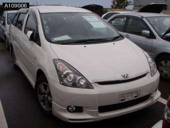 2004 Toyota Wish Pics