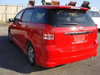 2004 Toyota Wish Pics