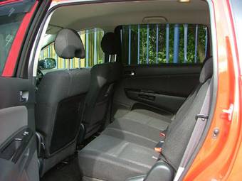 2004 Toyota Wish Pictures
