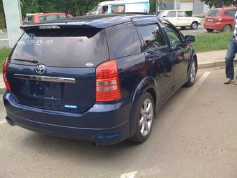 2004 Toyota Wish Pictures