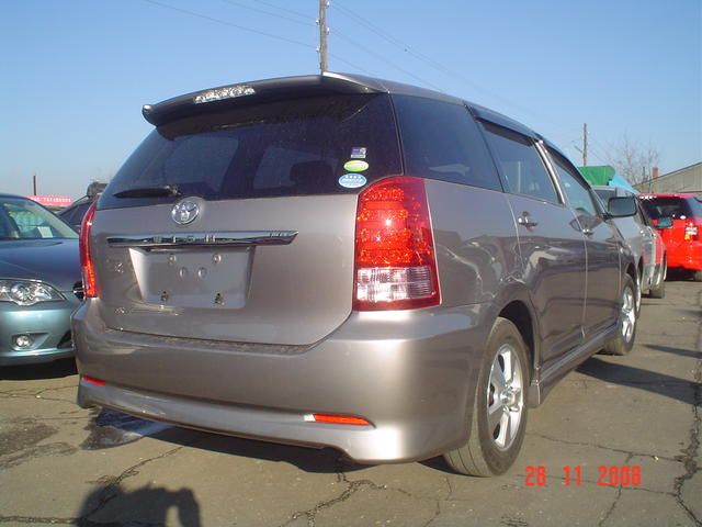 2005 Toyota Wish