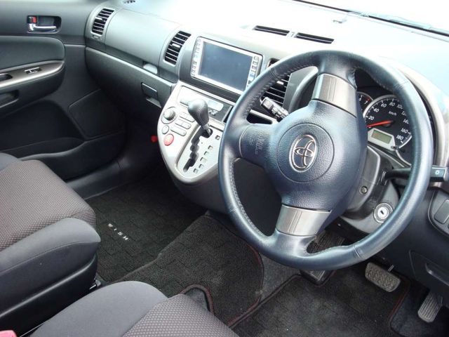 2005 Toyota Wish