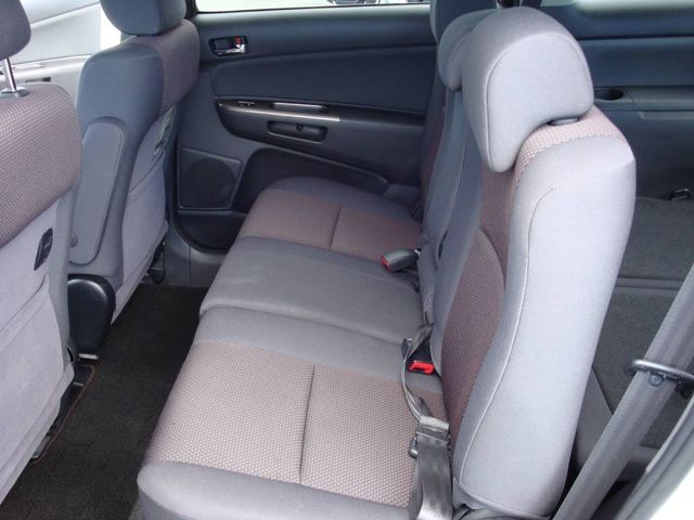 2005 Toyota Wish