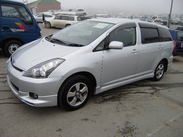 2005 Toyota Wish