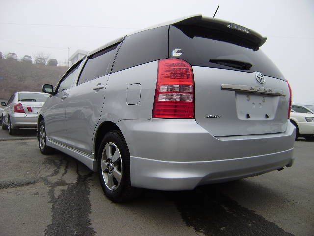 2005 Toyota Wish