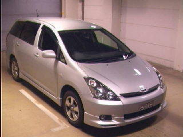 2005 Toyota Wish