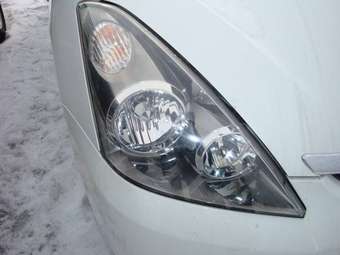 2005 Toyota Wish Pictures