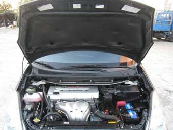 2005 Toyota Wish Pictures