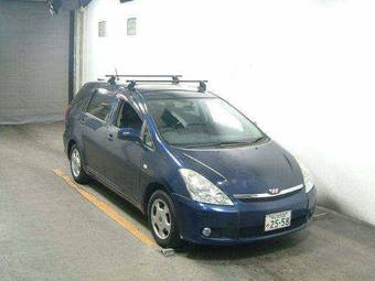 2005 Toyota Wish Pictures