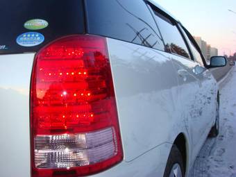 2005 Toyota Wish Pictures