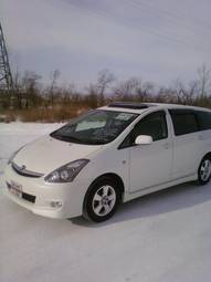 2005 Toyota Wish Pics