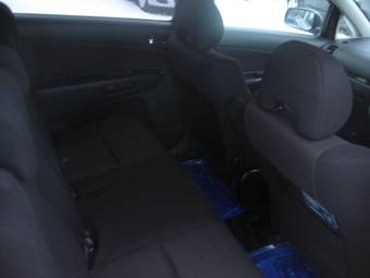 2005 Toyota Wish Images