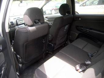 2005 Toyota Wish Pictures