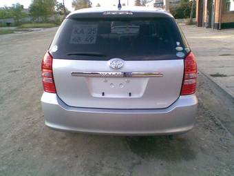 2005 Toyota Wish Photos