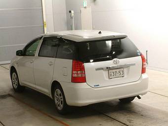 2005 Toyota Wish Photos