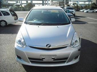 2006 Toyota Wish Photos