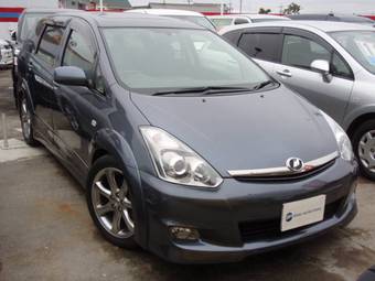 2006 Toyota Wish Pics