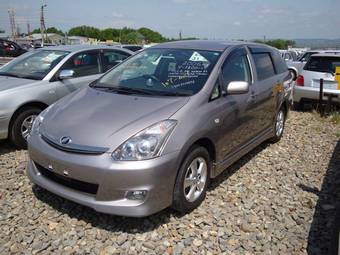 2006 Toyota Wish Photos